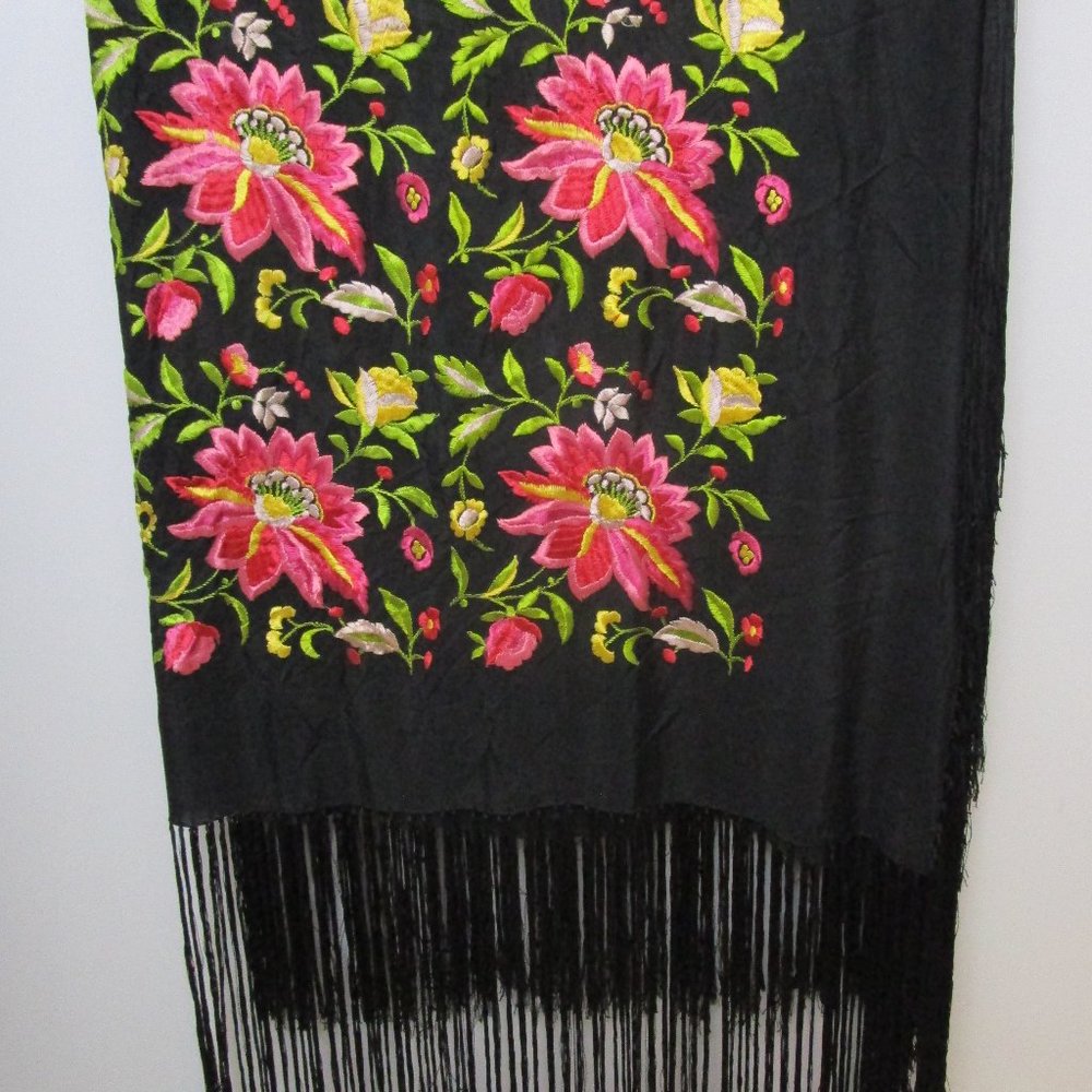 1920s Knotted Fringe Silk Shawl Piano Scarf Black Fuchsia Pink Flowers